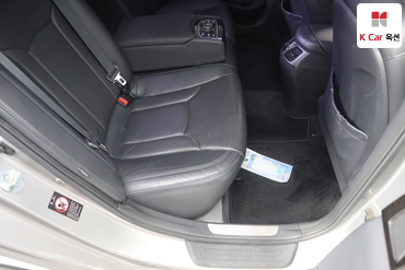 2011 - hyundai grandeur