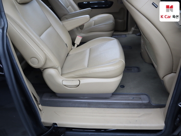 2018 - kia carnival
