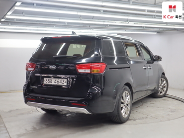 2018 - kia carnival