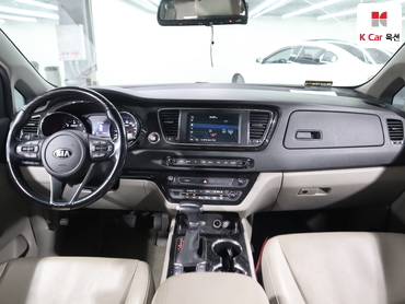 2019 - kia carnival
