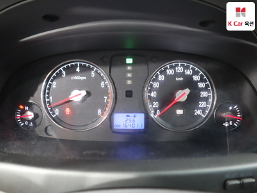 2010 - hyundai grandeur