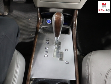 2010 - hyundai grandeur
