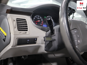 2010 - hyundai grandeur