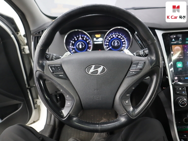 2013 - hyundai sonata