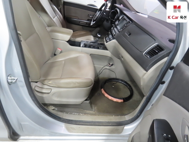 2017 - kia carnival