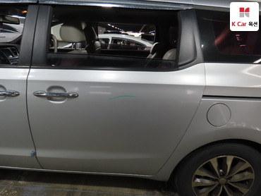 2017 - kia carnival