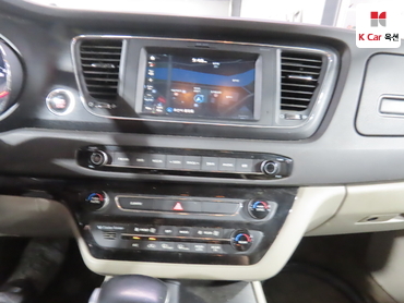 2017 - kia carnival