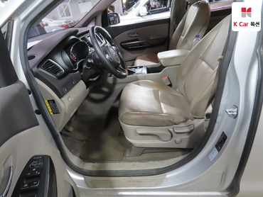 2017 - kia carnival