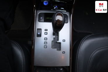 2010 - hyundai grandeur
