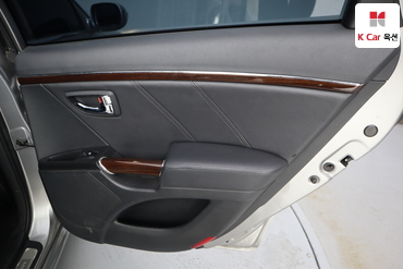 2010 - hyundai grandeur