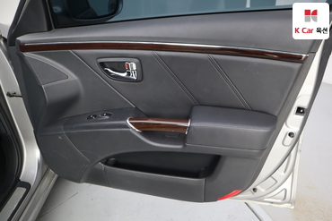 2010 - hyundai grandeur