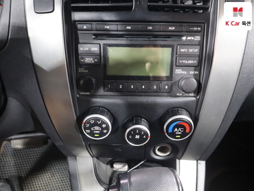 2009 - hyundai tucson