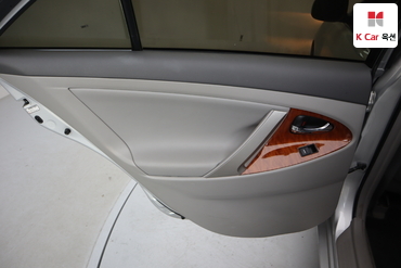 2011 - toyota camry