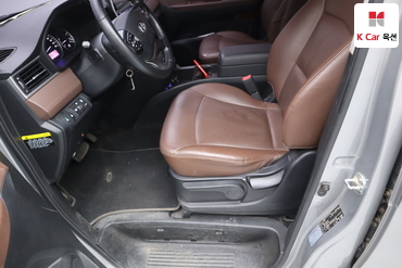 2019 - hyundai grand starex