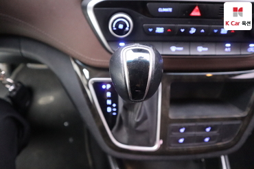 2019 - hyundai grand starex