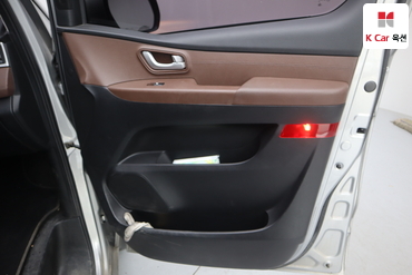 2019 - hyundai grand starex
