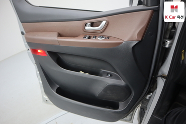 2019 - hyundai grand starex
