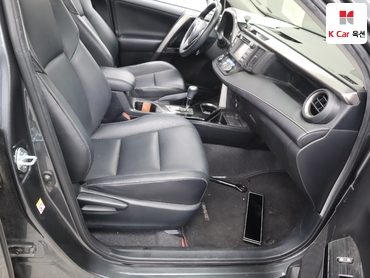 2016 - toyota rav4