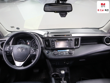 2016 - toyota rav4
