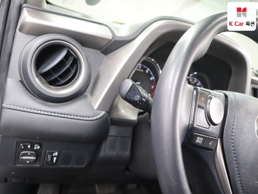 2016 - toyota rav4