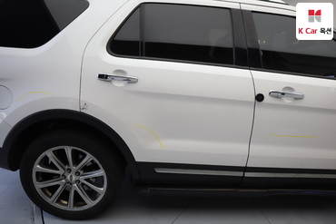 2017 - ford explorer
