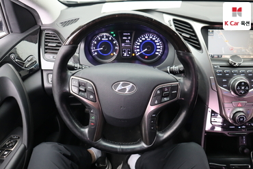 2012 - hyundai grandeur