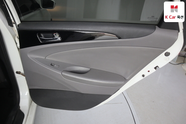 2010 - hyundai sonata