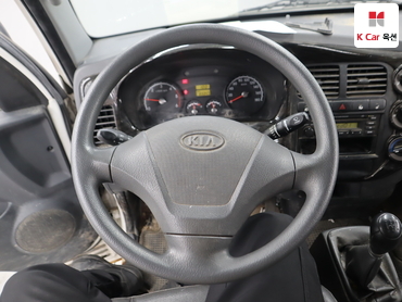 2012 - kia bongo iii