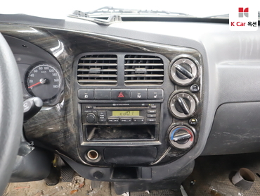 2012 - kia bongo iii