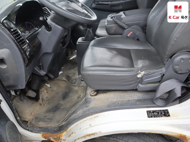2012 - kia bongo iii