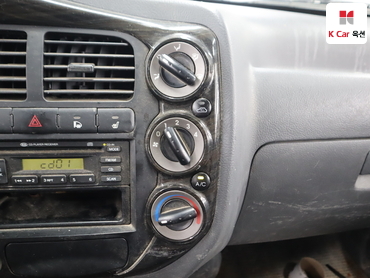 2012 - kia bongo iii