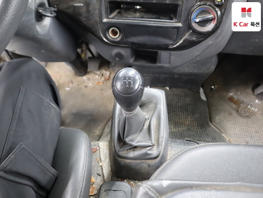 2012 - kia bongo iii
