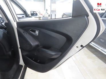 2011 - hyundai tucson
