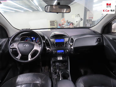 2011 - hyundai tucson