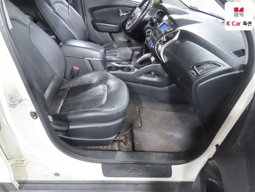 2011 - hyundai tucson