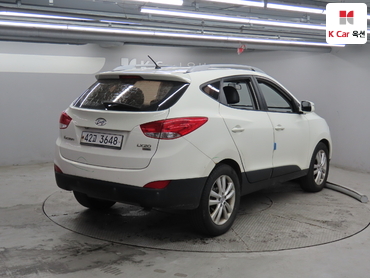 2011 - hyundai tucson