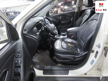 2011 - hyundai tucson