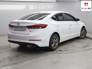 2016 - hyundai avante