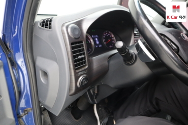 2021 - kia bongo iii