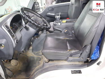 2014 - kia bongo iii