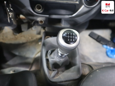 2014 - kia bongo iii
