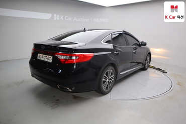 2014 - hyundai grandeur