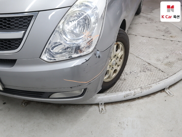 2011 - hyundai grand starex