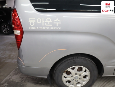 2011 - hyundai grand starex