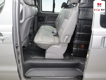 2011 - hyundai grand starex