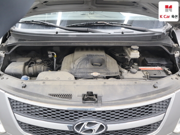 2011 - hyundai grand starex