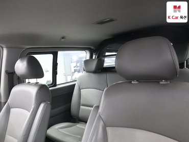 2011 - hyundai grand starex