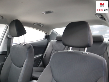 2012 - hyundai avante