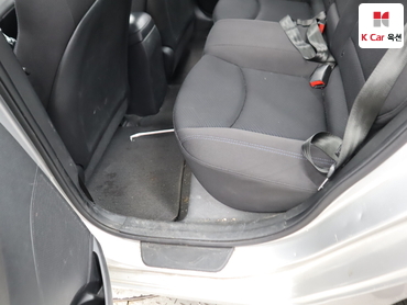 2012 - hyundai avante