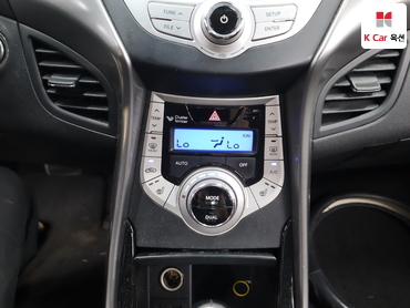 2012 - hyundai avante